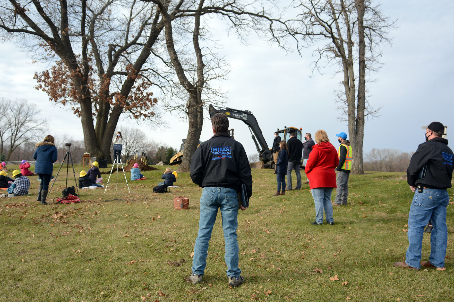 Baraboo school breaks ground on outdoor learning space